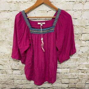 NWT YA Los Angeles Fuchsia Bell Sleeve Aztec Embroidered Top